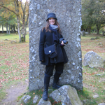 Standing amongst stones at Clava Cairns